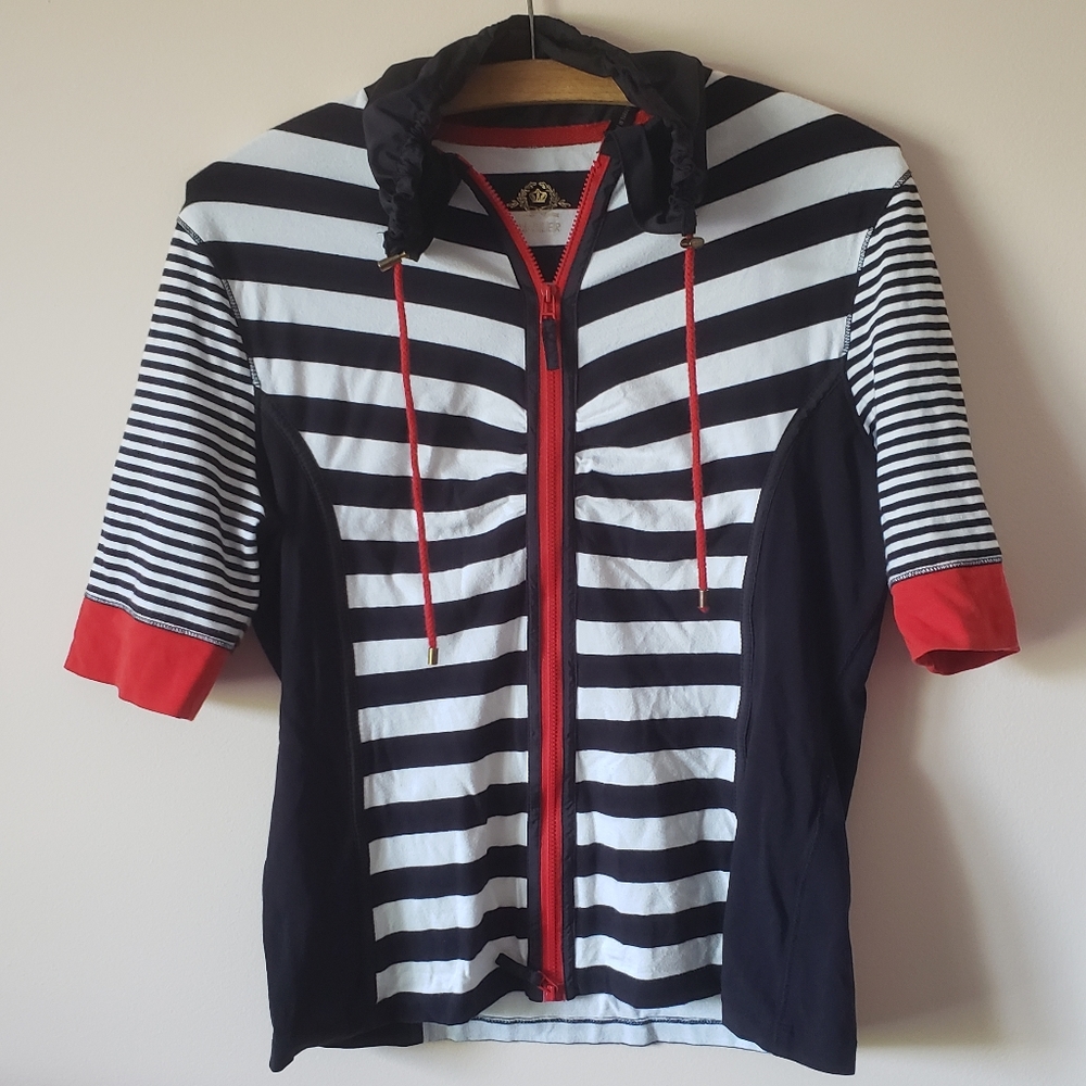 Basler zippered top